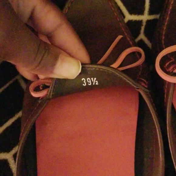 Slippers - Picture 5 of 6